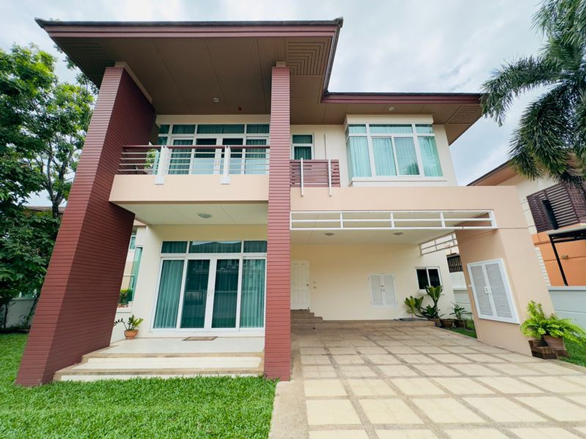 HouseSriracha Laem Chabang Ban Bueng : For sale, for rent, 2-story detached house, The Boulevard Sriracha project, beautiful house, ready to move in.