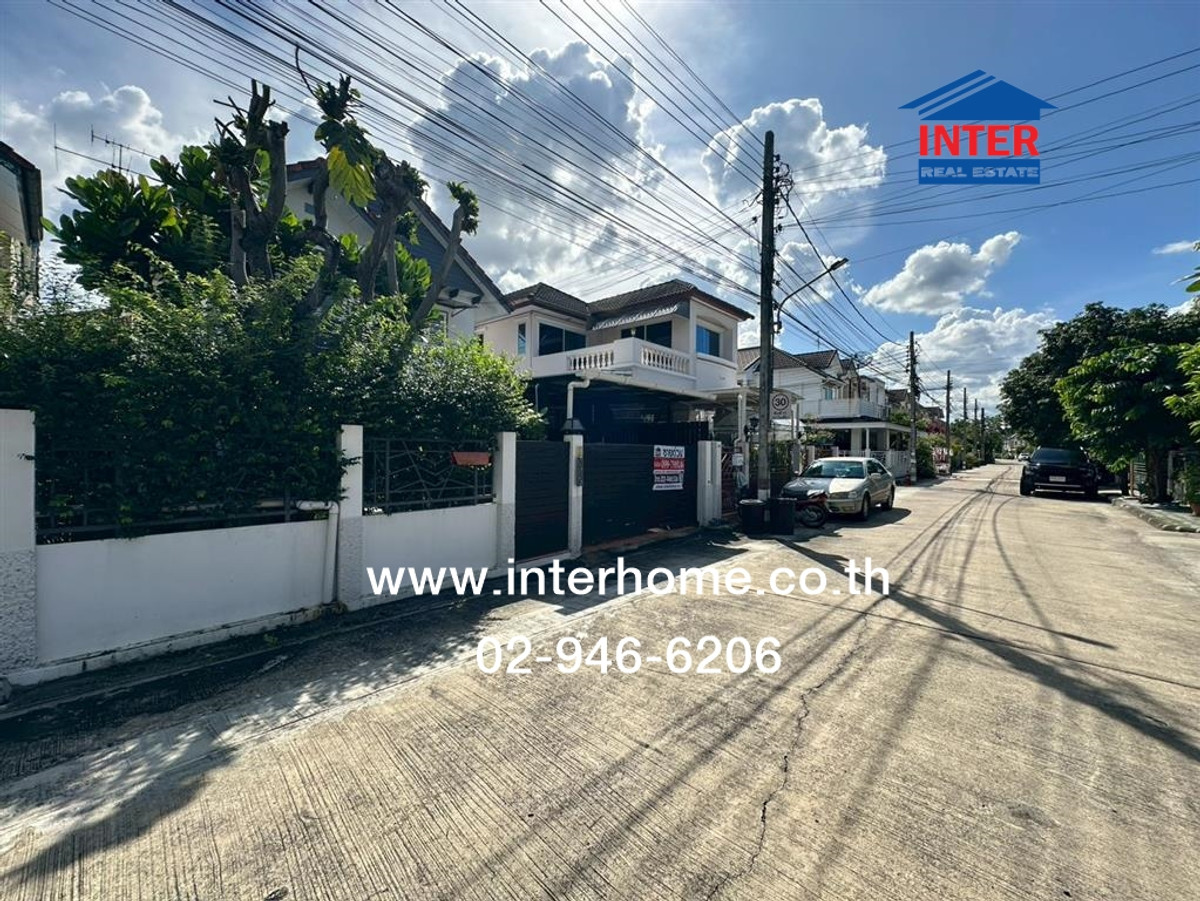 2-story detached house, 44.8 sq m, Sireen House Watcharapol Village. Soi Ruammit Phatthana, Intersection 10, Watcharaphon Road, Sukhaphiban 5 Road, Bang Khen District, Bangkok Loading...