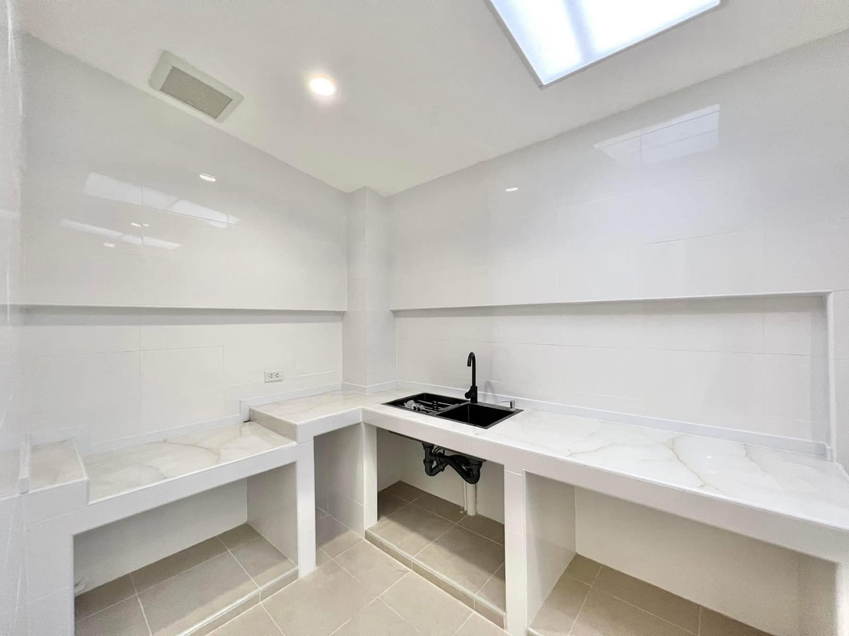 For SaleTownhomeEakachai, Bang Bon : Townhome Sathorn Grand Ville / 3 Bedrooms (FOR SALE), Sathorn Grand Ville / Townhome 3 Bedrooms (FOR SALE) BALL046