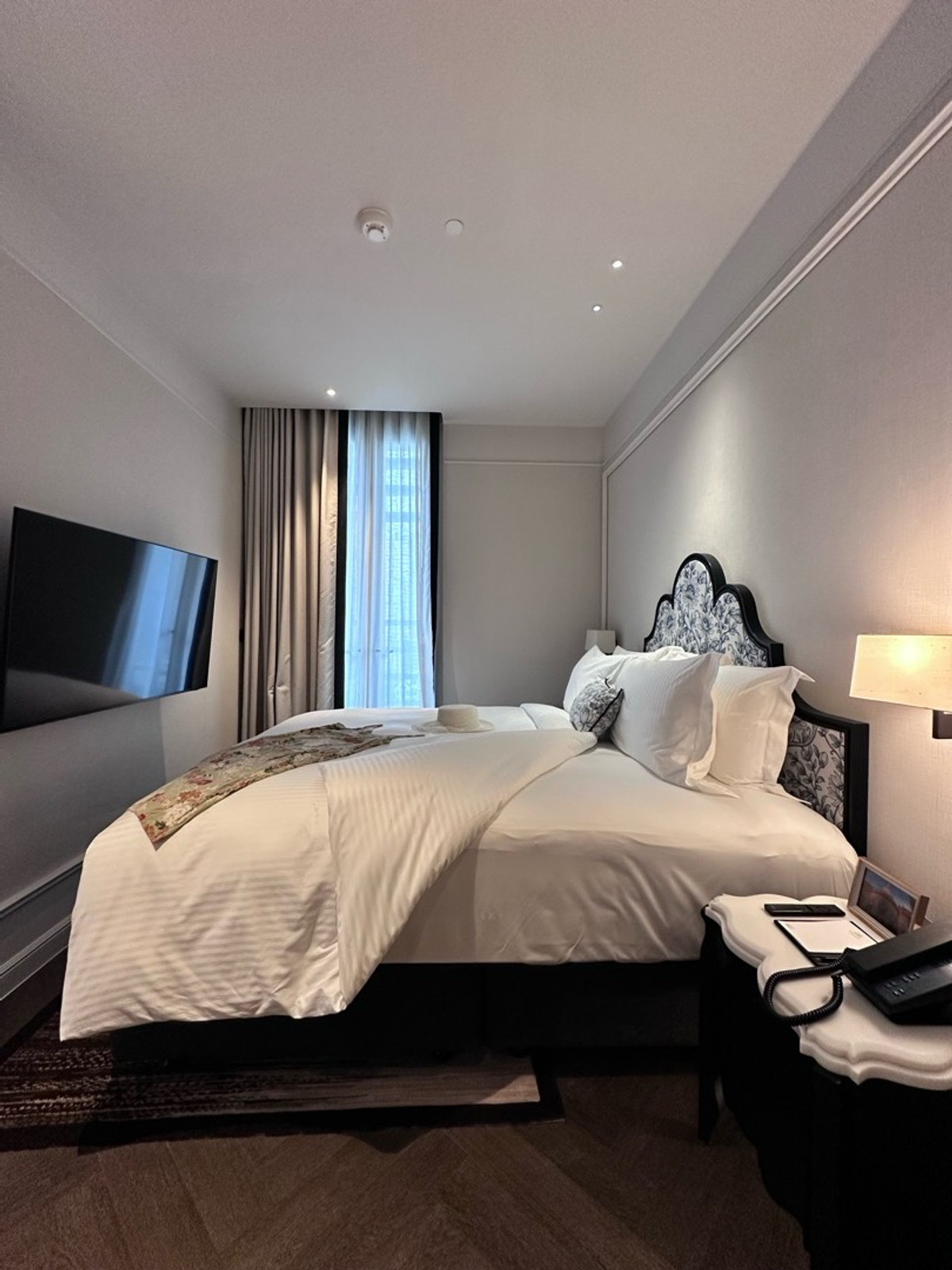 ให้เช่าคอนโดสุขุมวิท อโศก ทองหล่อ : La Clef Bangkok – French Hotel-Style Living in Sukhumvit 38 | 1-Bedroom Deluxe from ฿125K