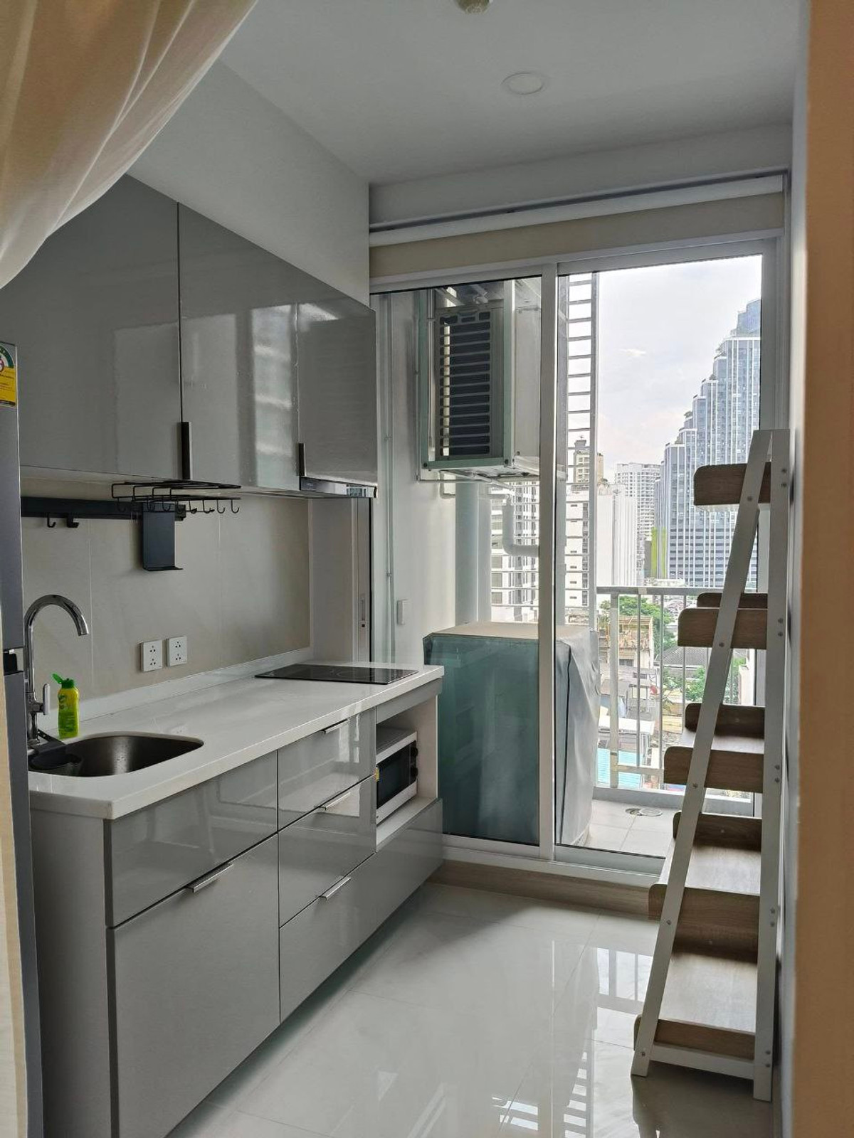 ขายคอนโดสยาม จุฬา สามย่าน : Supalai Premier Si Phraya Samyan【𝐒𝐄𝐋𝐋 & 𝐑𝐄𝐍𝐓】🔥คุมโทนละมุนทุกมุมมอง ฟังก์ชันครบ จัดวางดี🔥  ติดต่อไลน์ไอดี: @hacondo