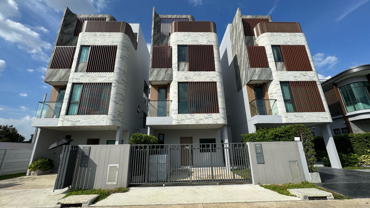 ขายทาวน์โฮมพระราม 9 เพชรบุรีตัดใหม่ RCA : ขายบ้านหรู 4 ชั้น ใจกลางรัชดา-พระราม9 เพียง 4 นาทีถึง MRT ศูนย์วัฒนธรรม