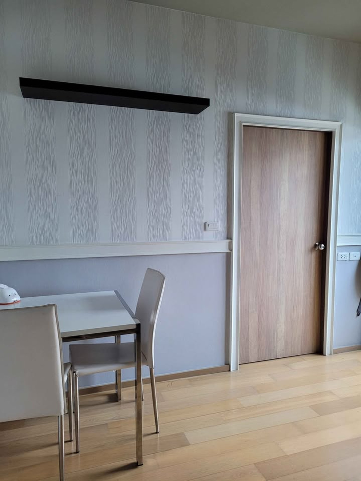 ให้เช่าคอนโดราชเทวี พญาไท : Noble Revent【𝐒𝐄𝐋𝐋 & 𝐑𝐄𝐍𝐓】🔥หรูเท่ด้วยโทนเข้ม เติมคาแรกเตอร์แบบ Modern Classic🔥  ติดต่อไลน์ไอดี: @hacondo