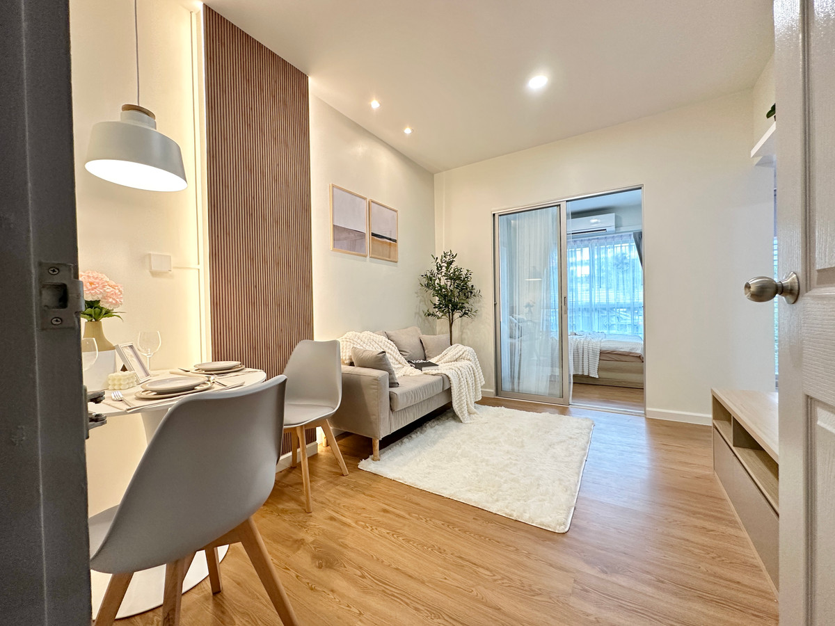Nott is comfortable, happy to help. I myself live in this area. Condo for sale: The Kith Sukhumvit 113 (The Kith Sukhumvit 113). Newly renovated room, ready to move in, between BTS Samrong station and MRT Sri Dan. Loading...