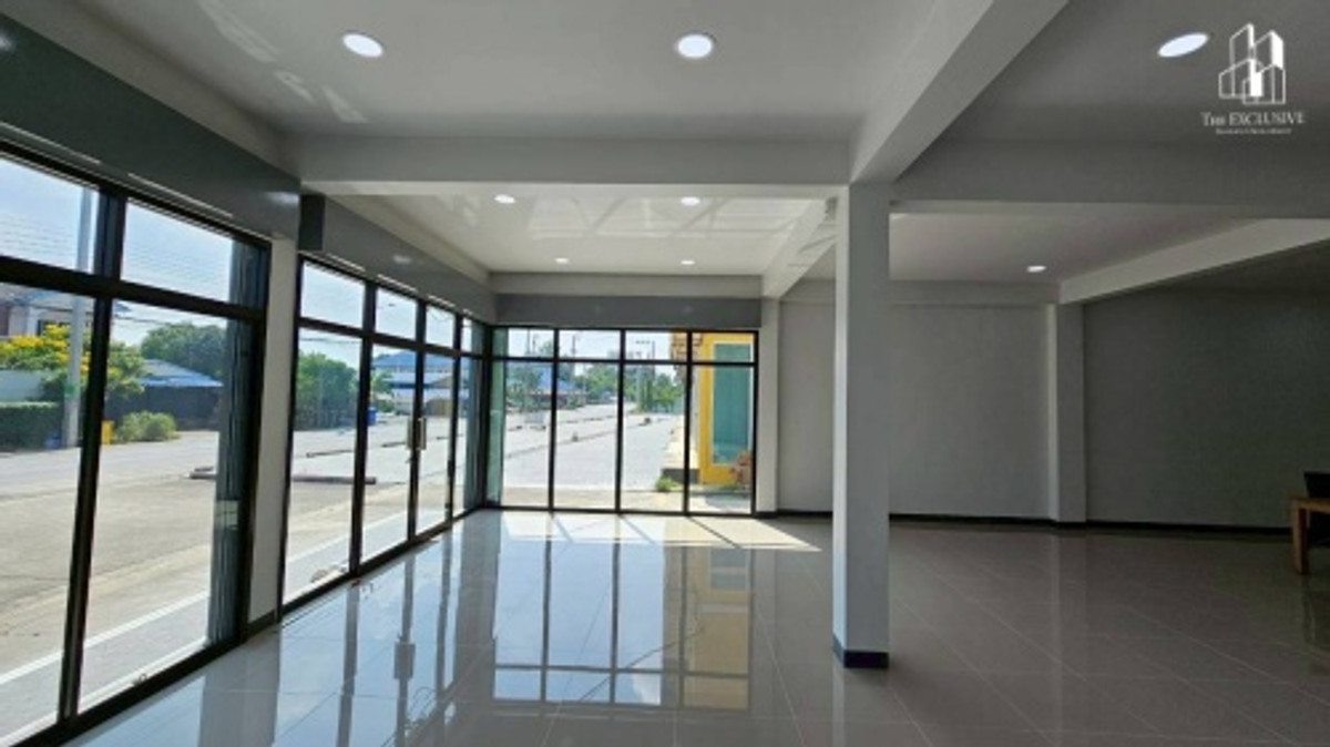 ขายอาคารพาณิชย์ หมู่บ้าน ลภาวัน 22 บางใหญ่ ราคาต่ำกว่าประเมิน เครดิตดีมีเงินเหลือ พร้อมเปิดกิจการหรือร้านอาหาร  Loading...