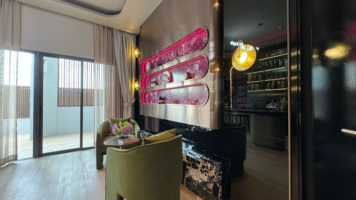 ขายบ้านพระราม 9 เพชรบุรีตัดใหม่ RCA : ขายบ้านหรู 4 ชั้น ใจกลางรัชดา-พระราม9 เพียง 4 นาทีถึง MRT ศูนย์วัฒนธรรม ต่างชาติซื้อได้