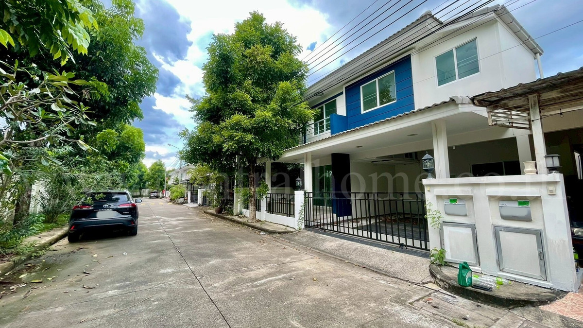 บ้านแฝด เพอร์เฟค พาร์ค บางบัวทอง ถูกที่สุดในโครงการ Loading...