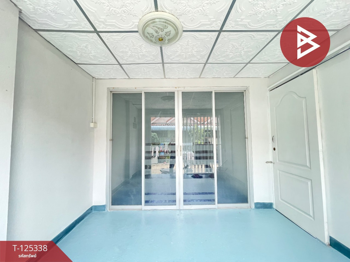 Townhouse for sale PK Garden Village, Pracha Uthit 90, Samut Prakan Loading...