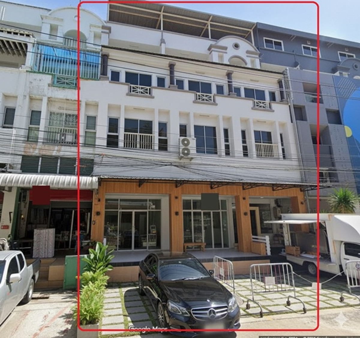 For RentShop HouseKaset Nawamin,Ladplakao : showroom Along Ekkamai-Ramintra Expressway 3 km. Pink Line RamIntra Km.9 490m. KPIS Inter Sch 3.3km.