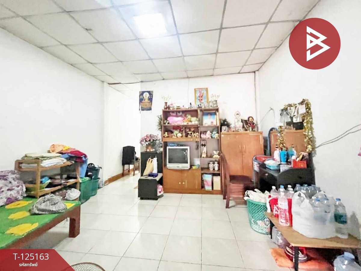 Townhouse for sale Amphon Place Village 2, Sukhapiban 5, Bang Khen, Bangkok Loading...