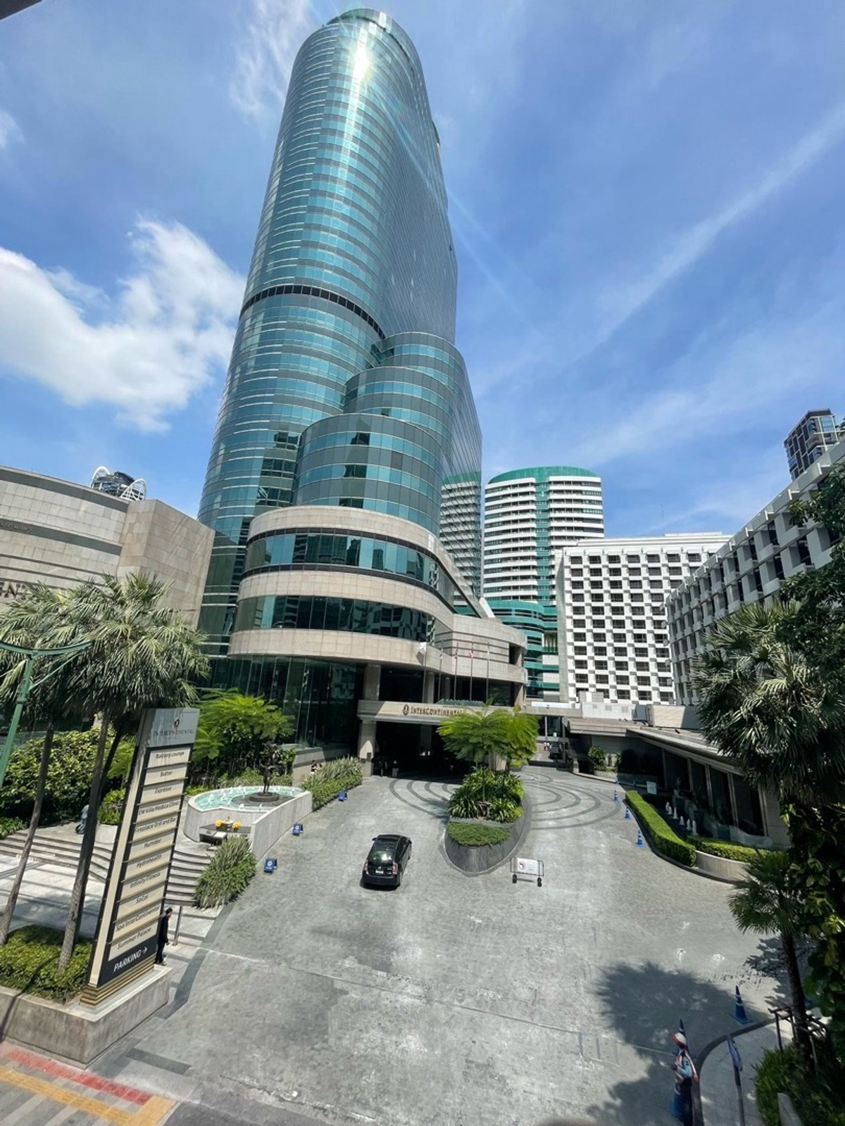 ให้เช่าสำนักงานวิทยุ ชิดลม หลังสวน : President Tower – สำนักงานให้เช่า
ห่างจากสถานี BTS Chit Lom เพียง 50 เมตร!