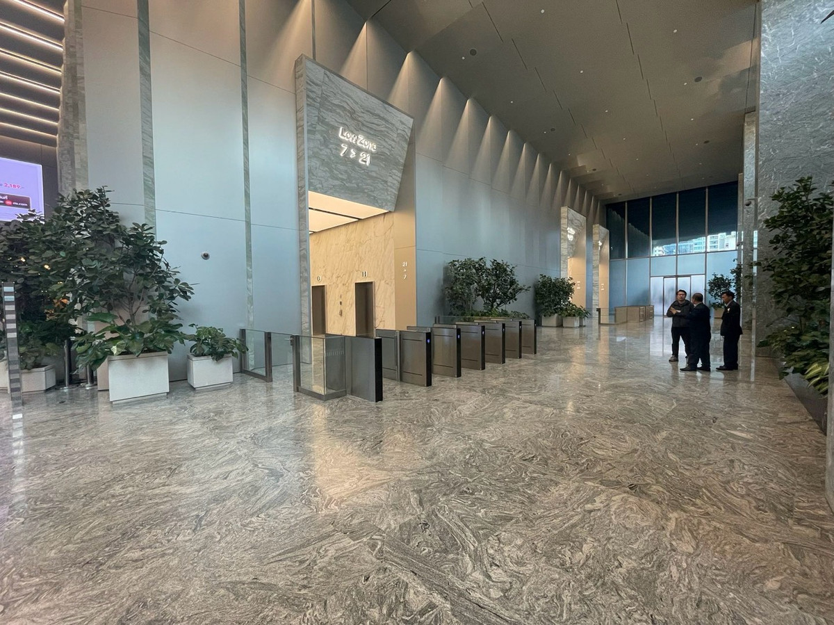 ðïļCentral Park Silom - āļŠāļģāļāļąāļāļāļēāļāđāļŦāđāđāļāđāļēð āļŦāđāļēāļāļāļēāļ MRT āļŠāļāļēāļāļĩāļŠāļĩāļĨāļĄāđāļāļĩāļĒāļ 20 āđāļĄāļāļĢ! Loading...