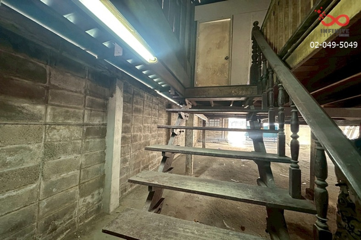 ขายบ้านเดี่ยว 2 ชั้น เปรมฤทัย 20 ซ.ศรีนครินทร์ 48 ใกล้ MRT ศรีเอี่ยม Loading...