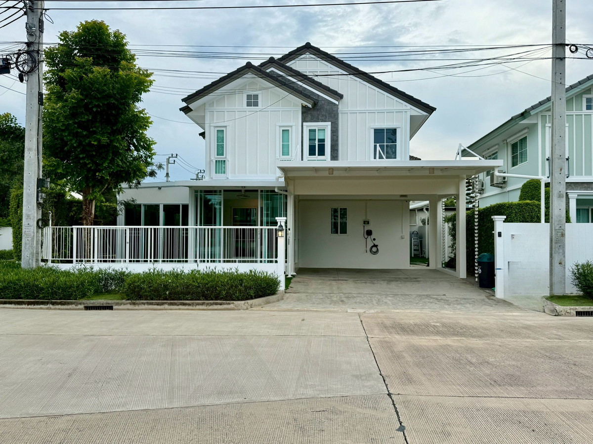 ให้เช่าบ้านบางนา แบริ่ง ลาซาล : ให้เช่า หลังมุมหน้าสวน 62ตรว 5นอน4น้ำ บ้านเดี่ยว 2 ชั้น Villaggio 2 ศรีนครินทร์ บางนา กม 5