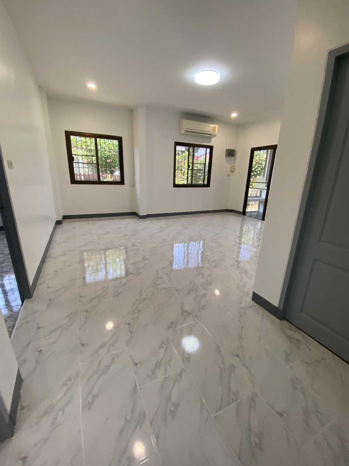 For SaleHousePhitsanulok : Detached House for sale: VP 1 Village, Ready to Move In, Land Area 73.3 sq. wah, near Ruam Charoen Sa Khlo Market.