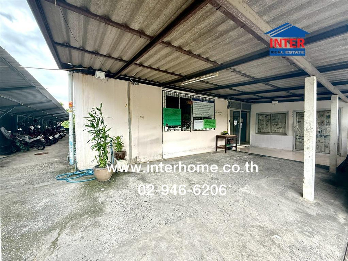 อพาร์ทเม้นท์ 3 ชั้น 174 ตร.ว. อพาร์ทเม้นท์ ซอยสุคนธสวัสดิ์14 ถนนสุคนธสวัสดิ์ เขตลาดพร้าว กรุงเทพมหานคร Loading...