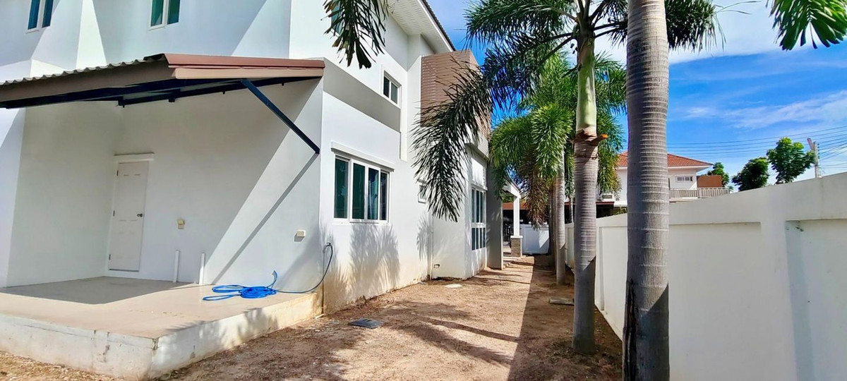 Model house for sale, decorated and ready to move in -Phattharasap Project @ Rai Wan, Mueang District, Phetchaburi Province Loading...