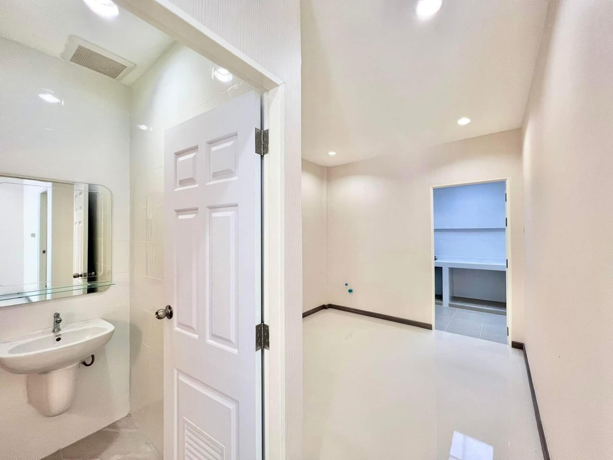 For SaleTownhomeEakachai, Bang Bon : Townhome Sathorn Grand Ville / 3 Bedrooms (FOR SALE), Sathorn Grand Ville / Townhome 3 Bedrooms (FOR SALE) BALL046