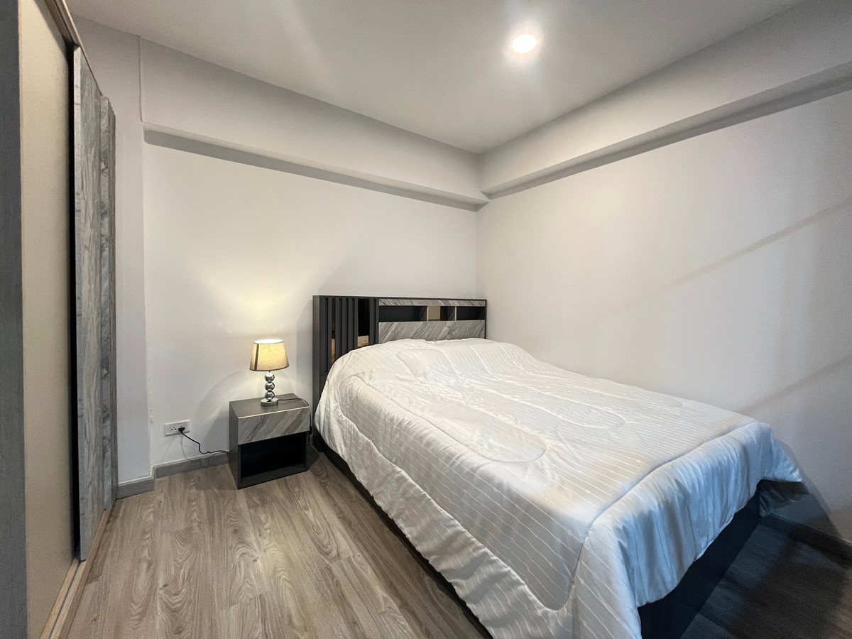 For SaleCondoLadprao101, Happy Land, The Mall Bang Kapi : Urgent sale, room ready to move in, price less than a million, Mahadthai Condotel Condo (S5147)