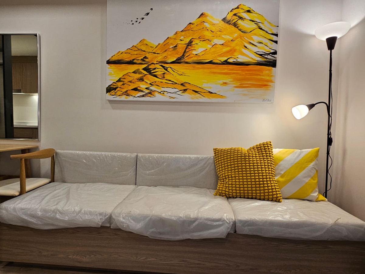 For SaleCondoSiam Paragon ,Chulalongkorn,Samyan : The Nest Chula Samyan【𝐒𝐄𝐋𝐋 & 𝐑𝐄𝐍𝐓】🔥This room is decorated in a soothing Muji style, using warm tones throughout the room, complete with built-in furniture.🔥  Contact Line ID: @hacondo