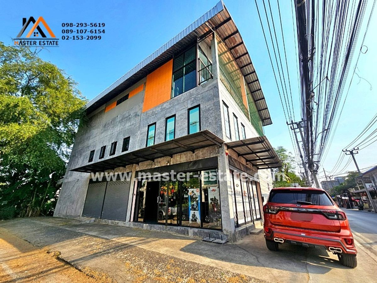 ให้เช่าสำนักงานนวมินทร์ รามอินทรา : ให้เช่าอาคารสำนักงาน (ชั้นล่าง) เนื้อที่ 200 ตรม. ซ.รามอินทรา 65 สวย-สะอาด พร้อมที่จอดรถรอบอาคาร DESIGN MODERN กั้นห้องกระจก 1 ห้อง แบ่งสัดส่วนการใช้งาน ใกล้รถไฟฟ้าสายสีชมพู