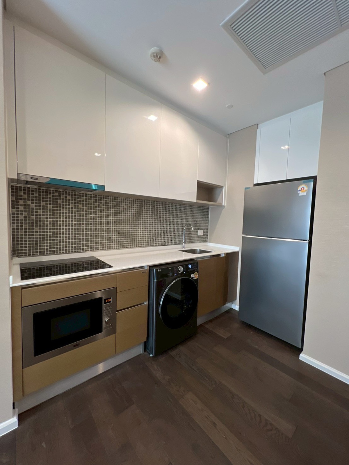 For RentCondoLadprao, Central Ladprao : 🏢 Condo for rent: The Saint Residences (The Saint Residences) Property Code | 📌LNP-C4160