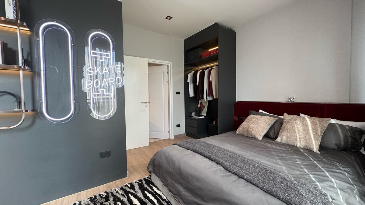 ขายบ้านพระราม 9 เพชรบุรีตัดใหม่ RCA : ขายบ้านหรู 4 ชั้น ใจกลางรัชดา-พระราม9 เพียง 4 นาทีถึง MRT ศูนย์วัฒนธรรม ต่างชาติซื้อได้