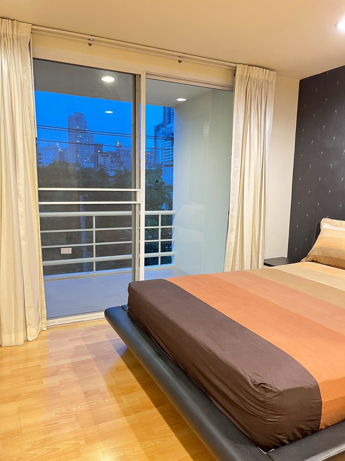 ขายคอนโดสุขุมวิท อโศก ทองหล่อ : ขายคอนโด ซอยพร้อมมิตร ดิ อเมทิสต์ สุขุมวิท 39 (The Amethyst39) (ชั้น3) ขายพร้อมผู้เช่า (N.1913)