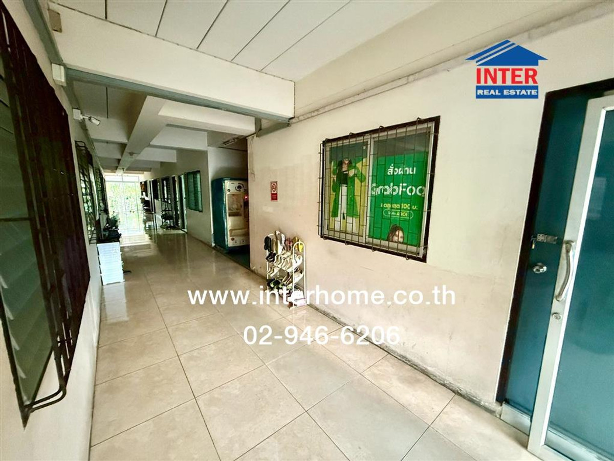 อพาร์ทเม้นท์ 3 ชั้น 174 ตร.ว. อพาร์ทเม้นท์ ซอยสุคนธสวัสดิ์14 ถนนสุคนธสวัสดิ์ เขตลาดพร้าว กรุงเทพมหานคร Loading...