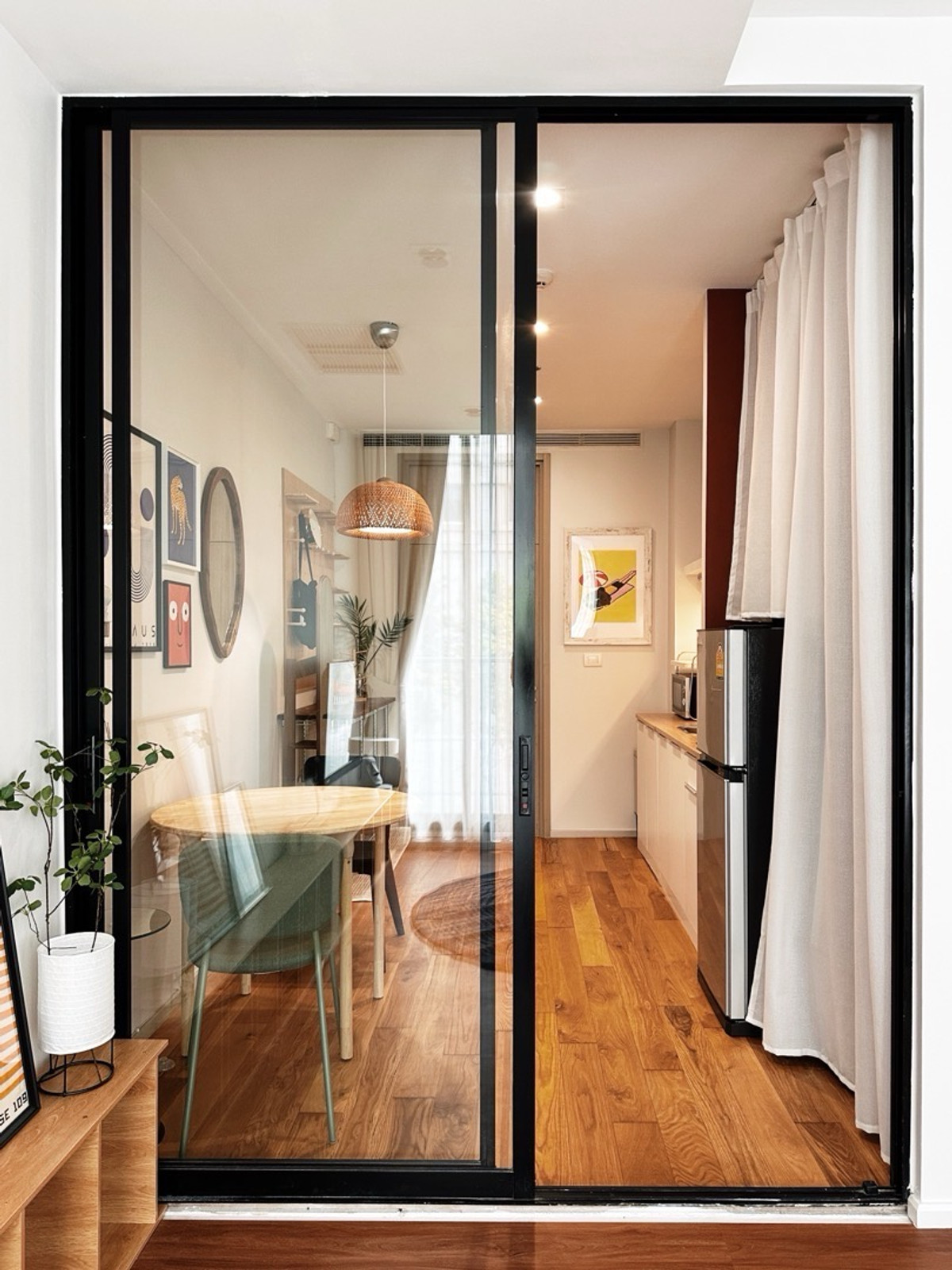 ให้เช่าคอนโดวิทยุ ชิดลม หลังสวน : Noble Ploenchit : โนเบิล เพลินจิต - 45 ตร.ม. 38,000 บาท/เดือน (BTS Ploen Chit)