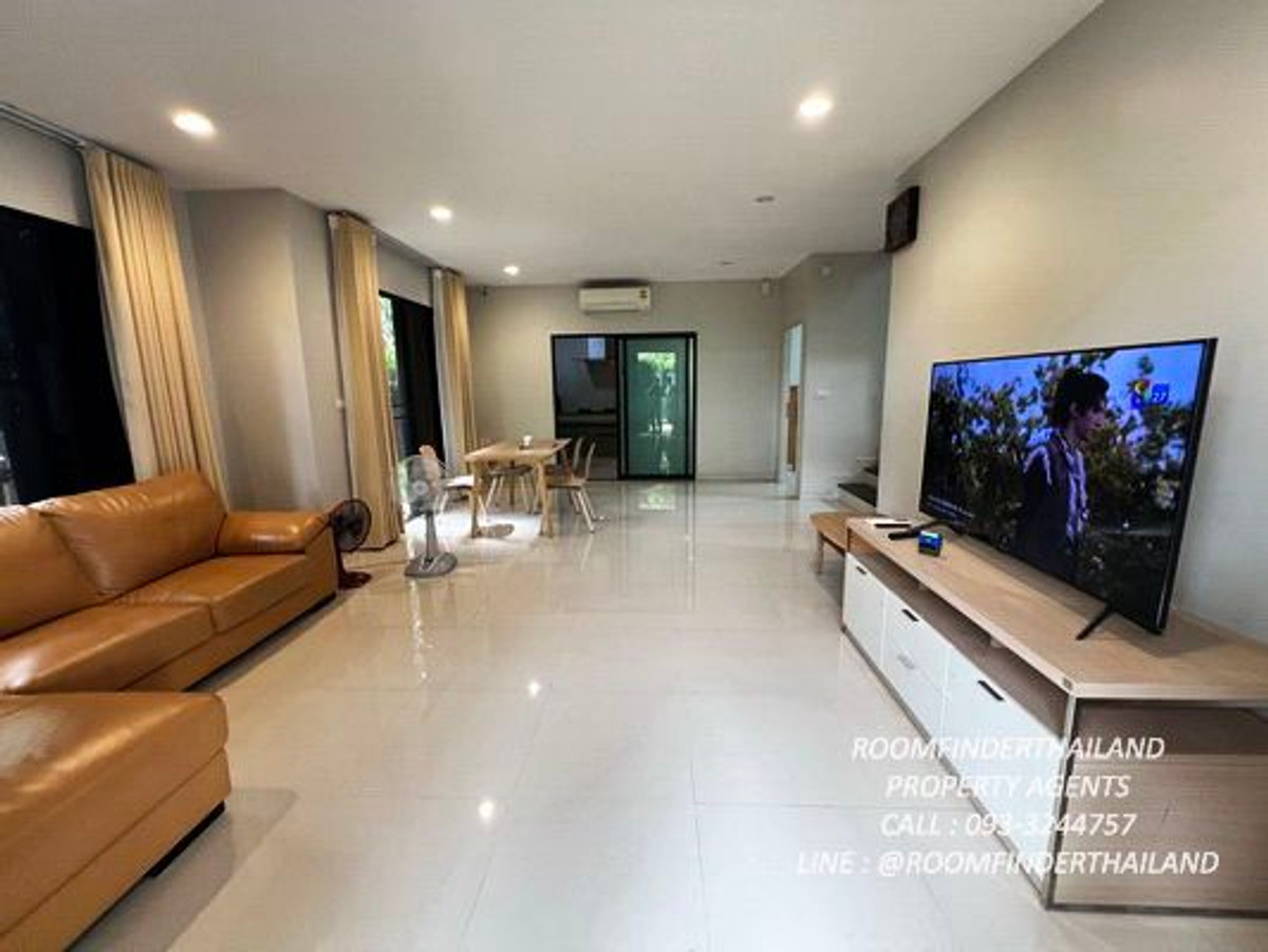 FOR RENT SETTHASIRI CHARAN - PINKLAO / 4 bedrooms 3 bathrooms / 64 Sqw. 200 Sqm. **55,000** CLOSE TO CENTRAL PLAZA PINKLAO Loading...