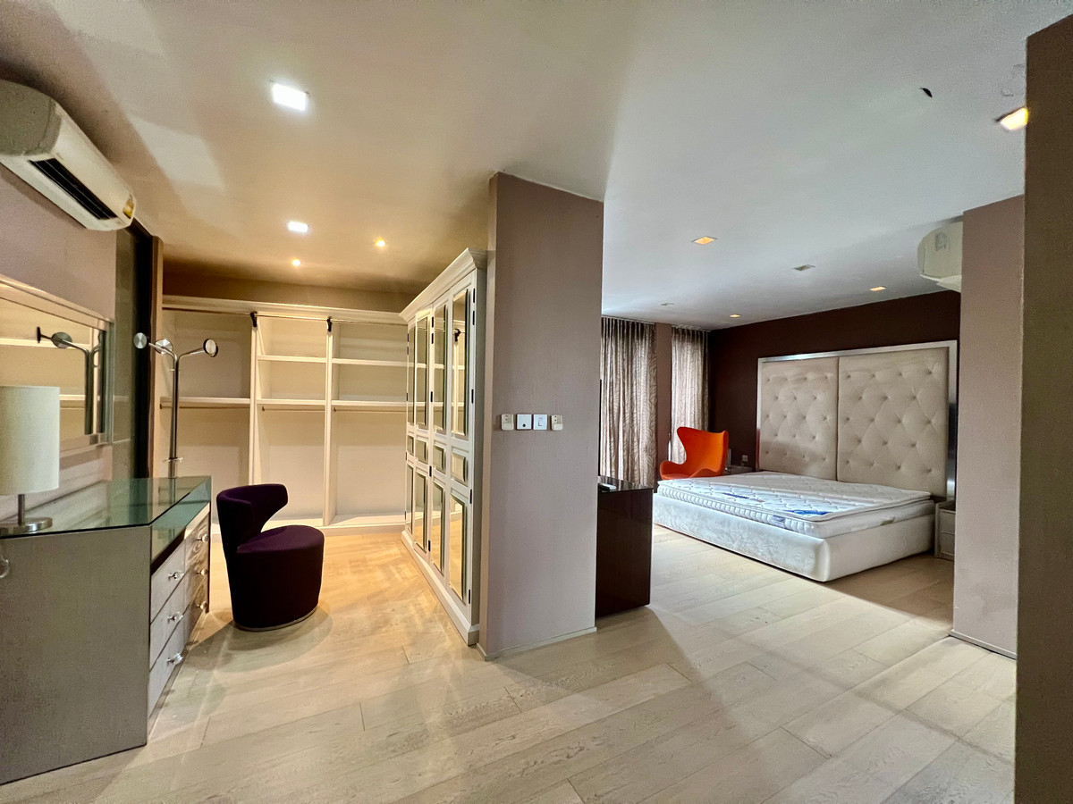 ให้เช่าบ้านเลียบทางด่วนรามอินทรา : ให้เช่าบ้านเดี่ยว 3 ชั้น สไตล์ Pool Villa โครงการ The Honor | บ้านหรูหลังใหญ่ สระว่ายน้ำส่วนตัว ห้องโฮมเธียเตอร์ พร้อมความเป็นส่วนตัวระดับสูง ใกล้ถนนเลียบด่วน เลี้ยงสัตว์ได้