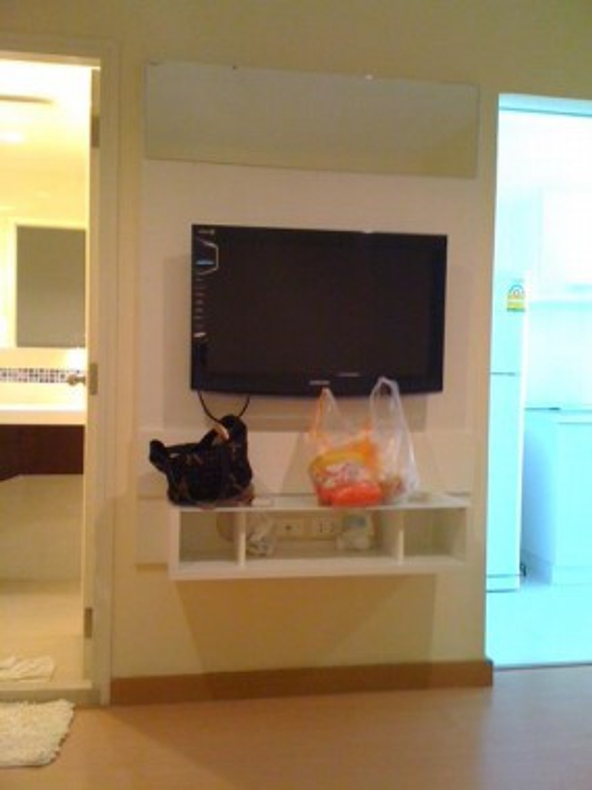 คอนโด 1 ห้องนอน 1 ห้องน้ำ ขนาด 43 ตร.ม. ที่ Life 65 ให้เช่าเดือนละ 19,000 บาท ที่ซอยสุขุมวิท 65 สถานีรถไฟฟ้า BTS พระโขนง Loading...