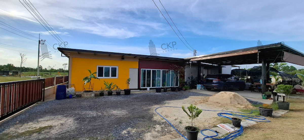 บ้านและที่ดิน โครงการบ้านสวนไม้งาม คลอง 15 พร้อมสวนผสม ระบบสปริงเกอร์รดน้ำ น้ำ-ไฟฟ้าครบ Loading...