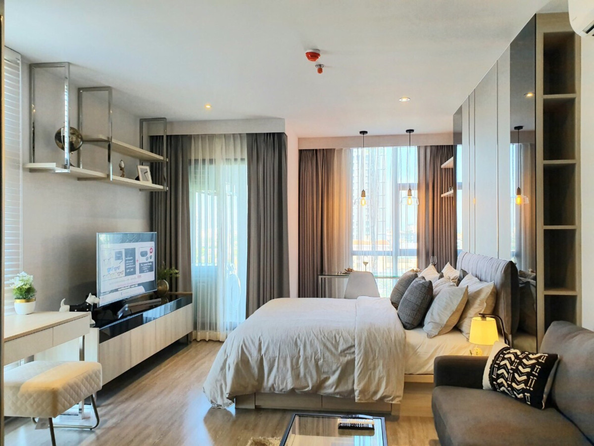 ให้เช่าคอนโดสุขุมวิท อโศก ทองหล่อ : (for rent) RHYTHM Ekkamai ใกล้รถไฟฟ้า BTS เอกมัย