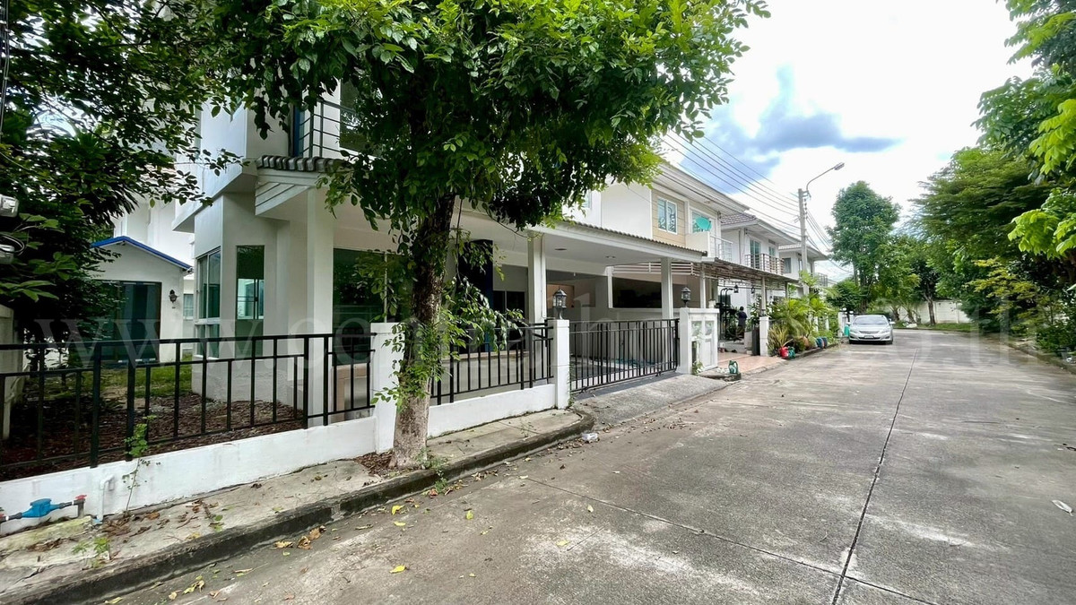 บ้านแฝด เพอร์เฟค พาร์ค บางบัวทอง ถูกที่สุดในโครงการ Loading...