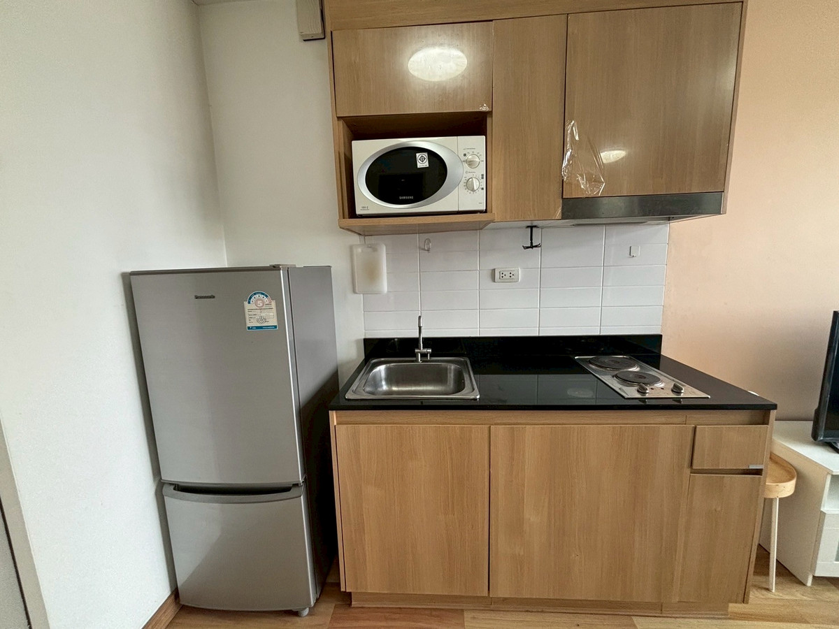 ✨ Rare Item is Back! ✨ For Rent: Ideo Blucove Sukhumvit 💙 Just became available — BTS view 🚆 Facing East 🌅 Loading...