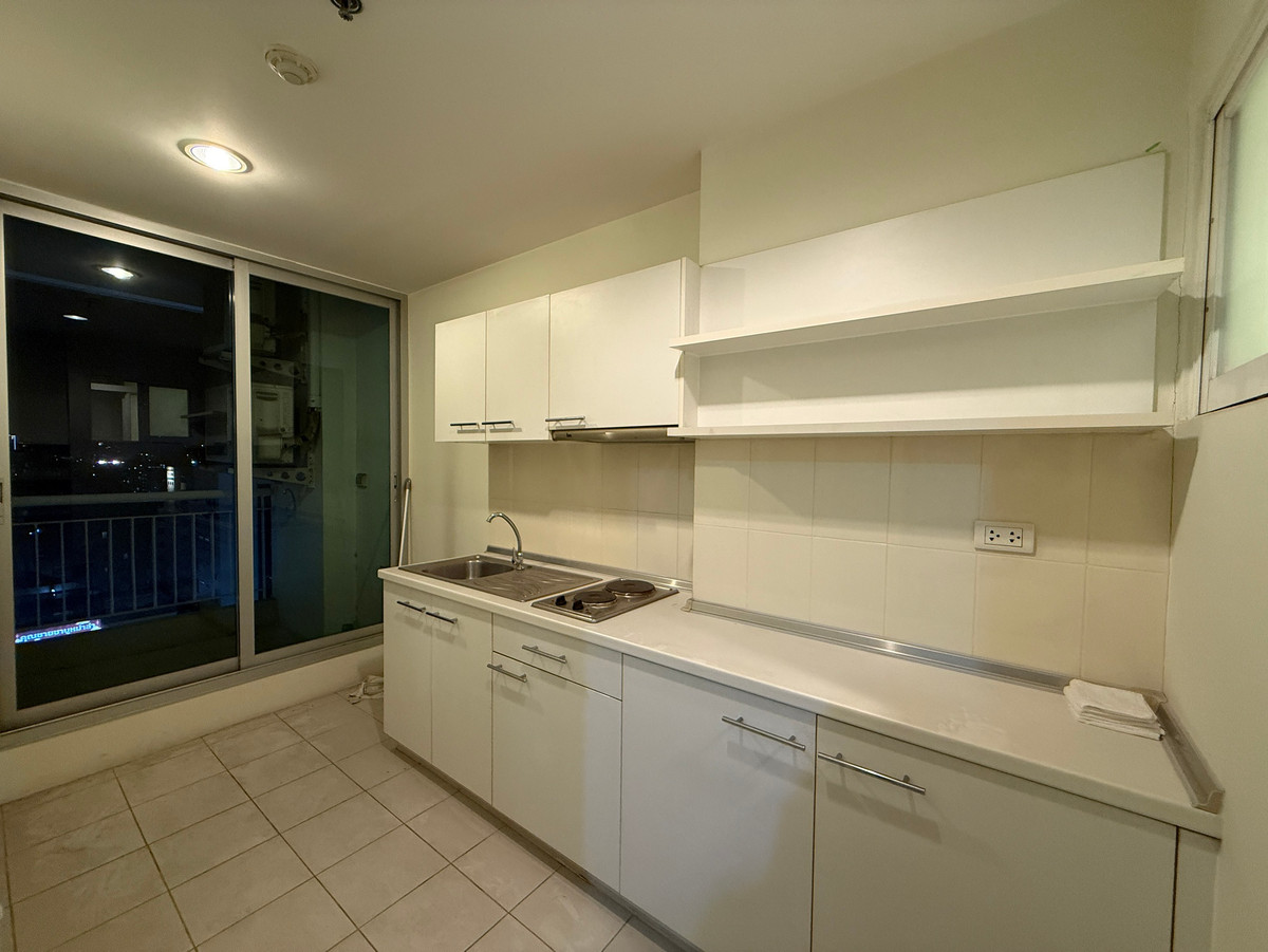 ðĨ āļāļēāļĒ ðĨ āđāļĨāļāđ āđāļāļ āļĢāļąāļāļāļē - āļŦāđāļ§āļĒāļāļ§āļēāļ  Life @ Ratchada - Huaikwang / 1 āļŦāđāļāļāļāļāļ E064 Loading...