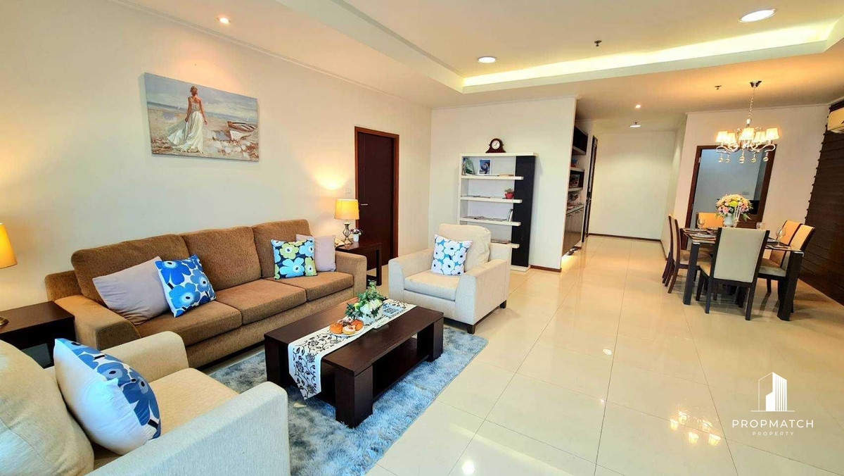 ✨Flash Deal ✨Piyathip Place Sukhumvit 39( 3Bed 3Bath 291SQM.) Fully furnished, ready to move in!! Only 110,000 baht per month Tel.0981315848 @propmatch Loading...