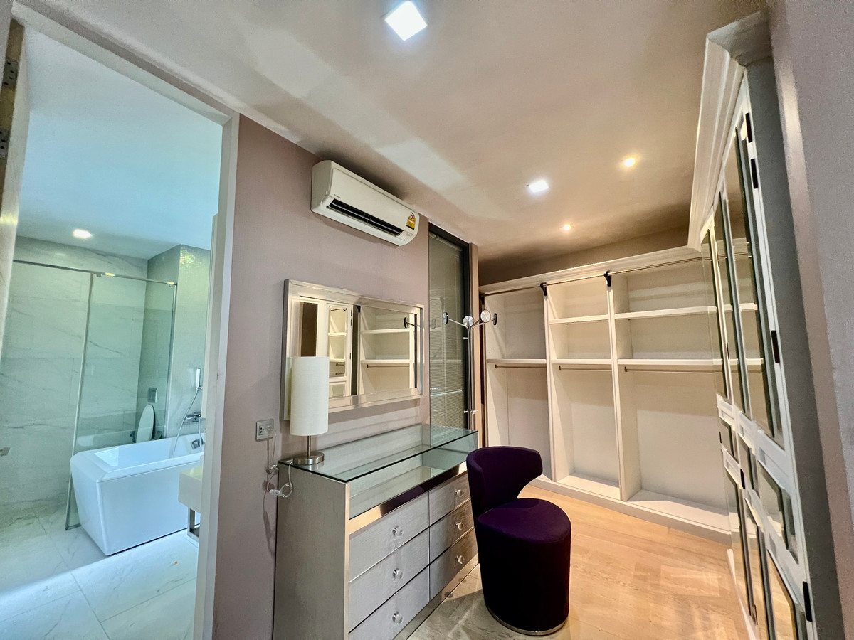 ให้เช่าบ้านเลียบทางด่วนรามอินทรา : ให้เช่าบ้านเดี่ยว 3 ชั้น สไตล์ Pool Villa โครงการ The Honor บ้านหรูหลังใหญ่ สระว่ายน้ำส่วนตัว ห้องโฮมเธียเตอร์ ความเป็นส่วนตัวระดับสูง ทำเลเลียบด่วน เอกมัย–รามอินทรา เลี้ยงสัตว์ได้