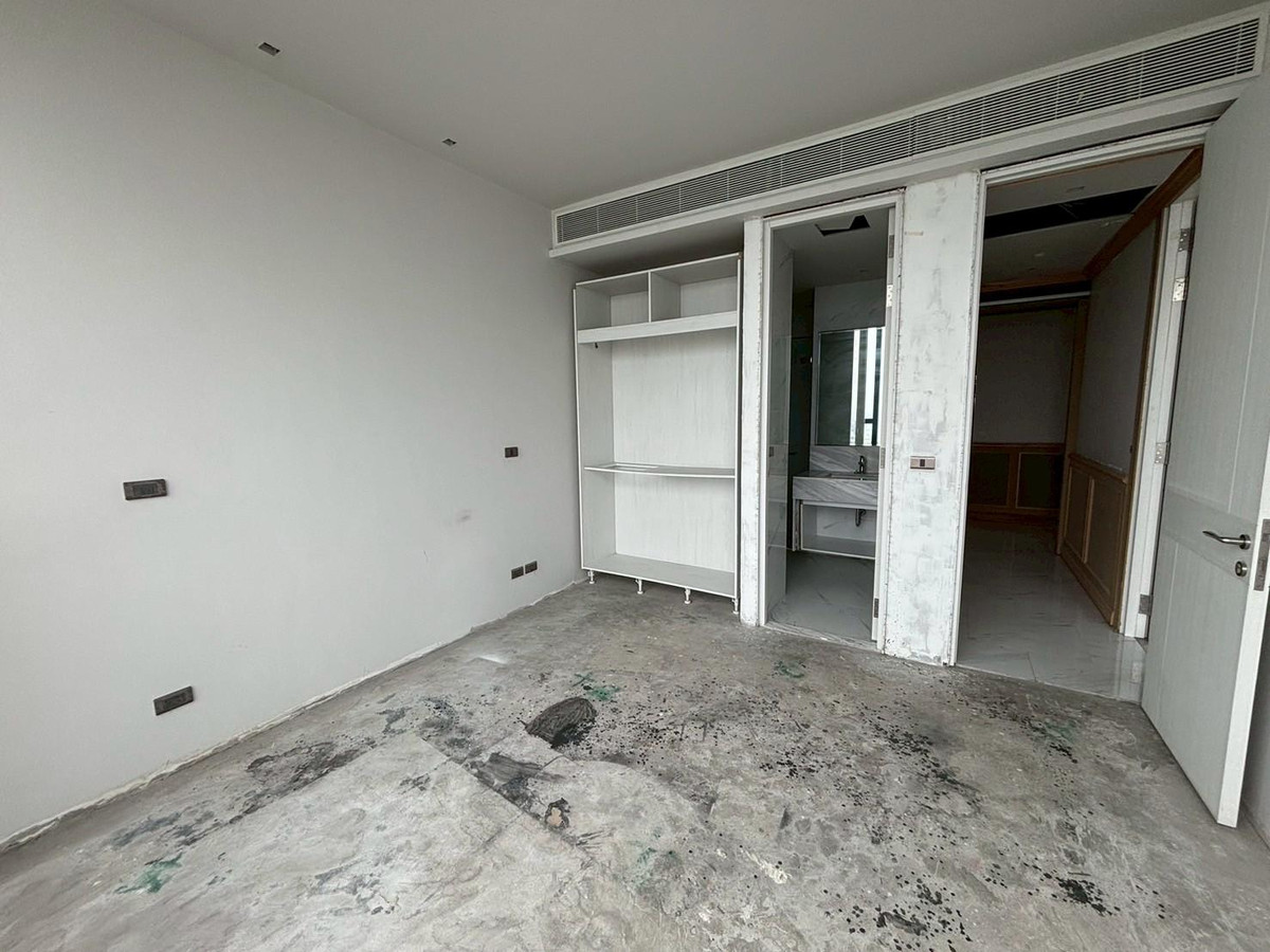 For SaleCondoRama3 (Riverside),Satupadit : Canapaya Residence sells in a Bare Shell style with a view of the Chao Phraya River. Many special gifts If interested in making an appointment to view urgently, please call.