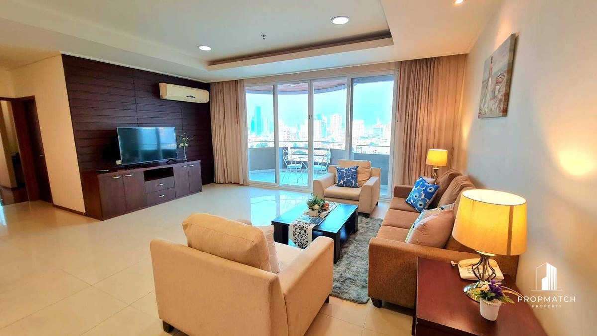 For RentCondoSukhumvit, Asoke, Thonglor : ✨Flash Deal ✨Piyathip Place Sukhumvit 39( 3Bed 3Bath 291SQM.) Fully furnished, ready to move in!! Only 110,000 baht per month Tel.0981315848 @propmatch
