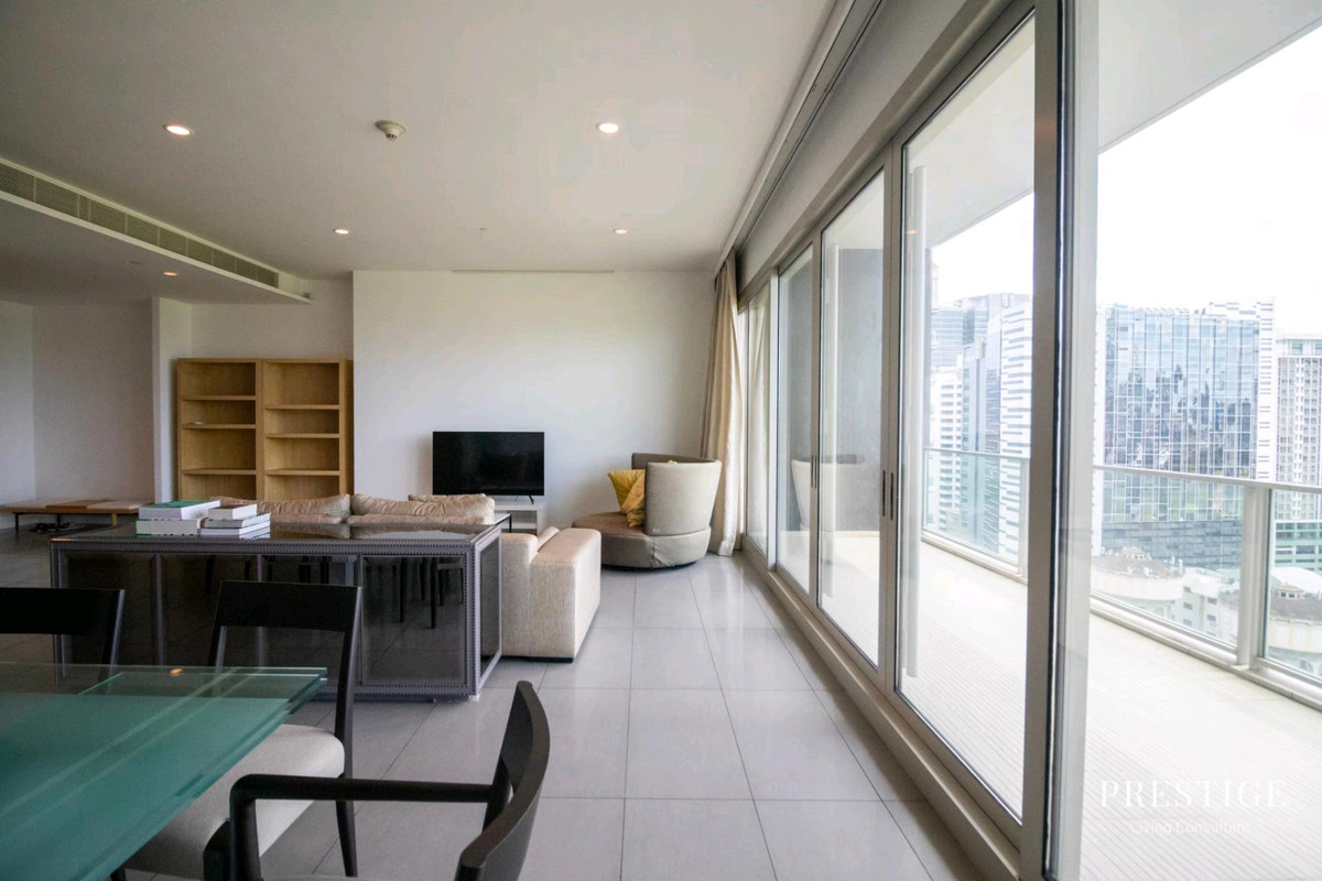 For RentCondoWitthayu, Chidlom, Langsuan, Ploenchit : 📌For RENT | 185 Rajadamri - 3BR (225 sqm) 240,000 THB
