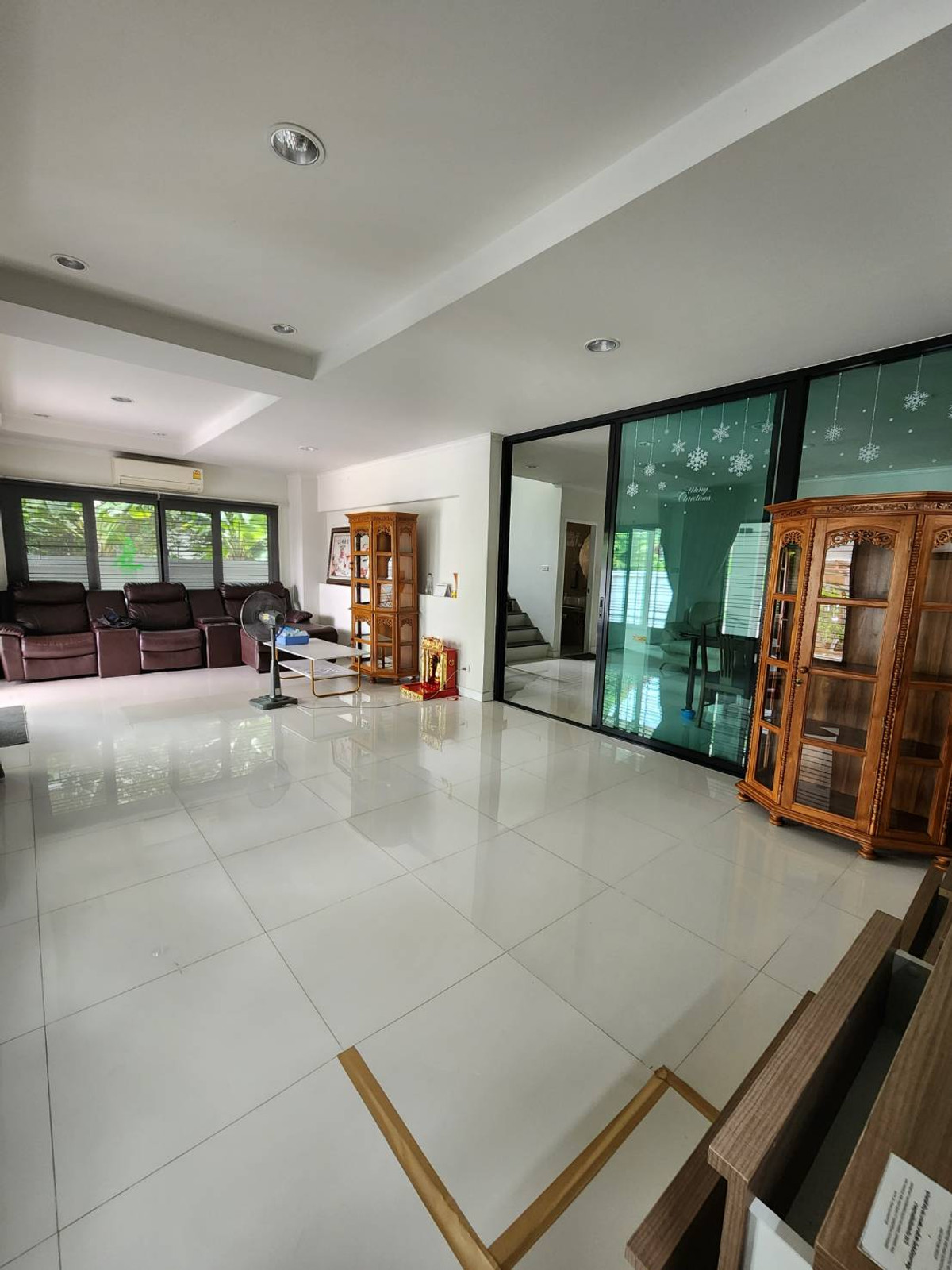 For SaleHouseOnnut, Udomsuk : 3-story detached house for sale, 4 bedrooms, 4 bathrooms, 1 maid's room, near BTS Punnawithi in Muang Thong Village 4, Sukhumvit 101.