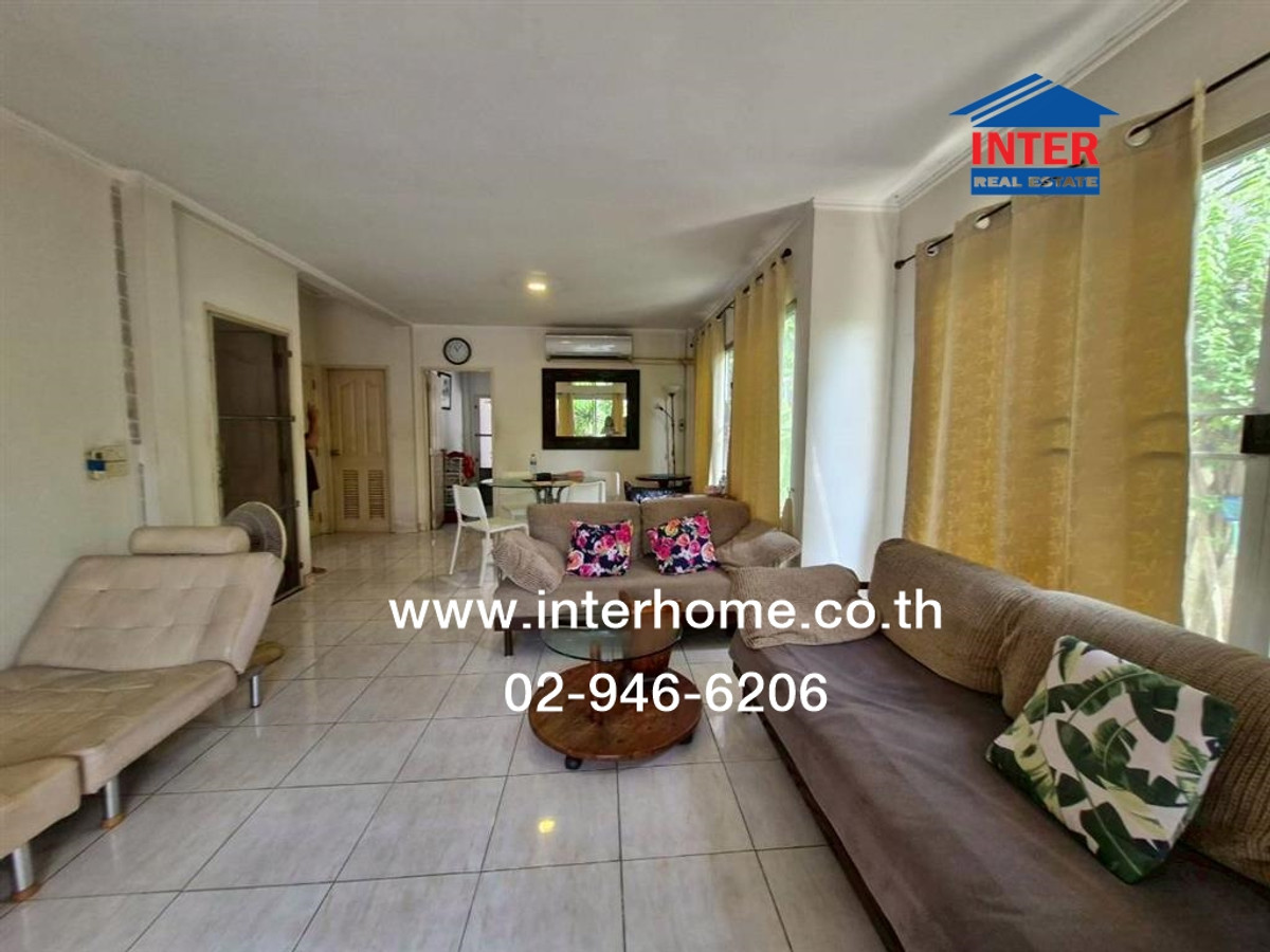 บ้านเดี่ยว 2 ชั้น 57 ตร.ว. หมู่บ้านสัมมากร มีนบุรี2 ซอยสามวา20 ถนนสุขวินทวงศ์ ถนนสามวา เขตคลองสามวา กรุงเทพมหานคร Loading...