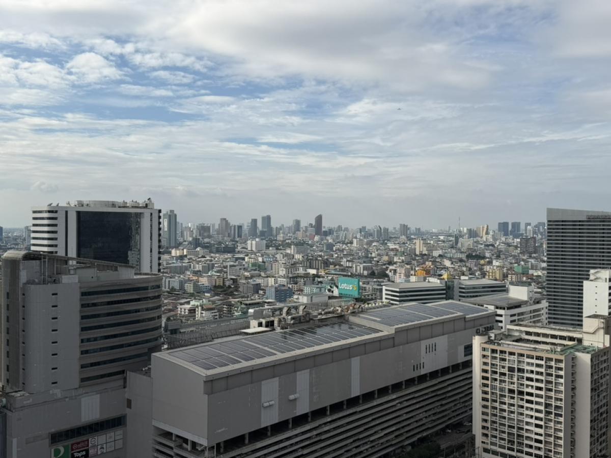 For RentCondoRama9, Petchburi, RCA : 🔥Urgent Rental🔥 Noble New District R9, beautifully decorated, fully furnished, ready to move in, in the heart of Rama 9.