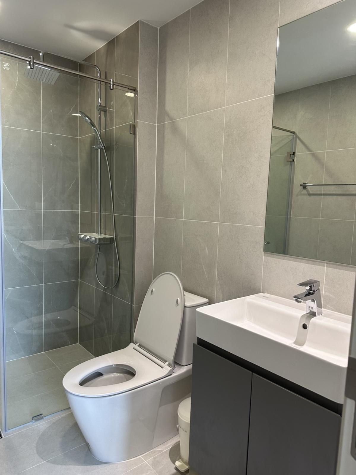 ให้เช่าคอนโดสยาม จุฬา สามย่าน : หรูหรากลางใจสามย่าน! 1 ห้องนอน 42 ตร.ม. พร้อมสระว่ายน้ำและฟิตเนส เช่า 25,000 บาท/เดือน ใกล้ BTS/MRT สามย่าน เดินทางสะดวกสุด