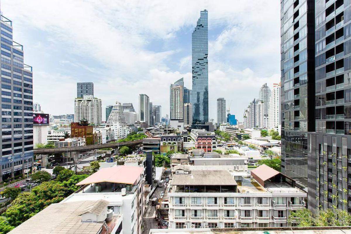 For RentCondoSilom, Saladaeng, Bangrak : Chill in Silom! 1-bedroom condo near BTS Chong NonsiRent for only 40,000 THB/month with complete facilities!