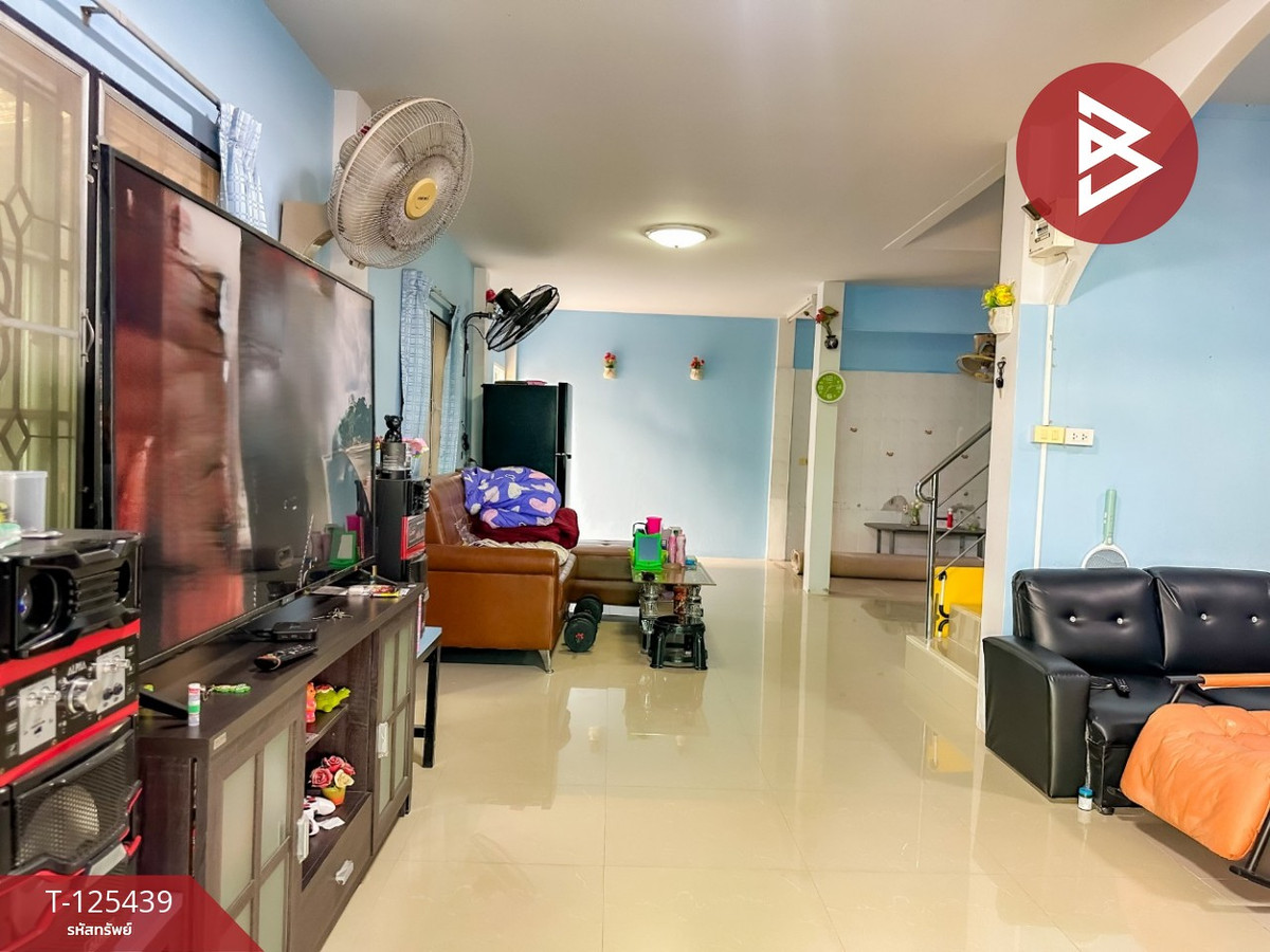 Townhouse for sale Fueang Fa Villa Village 15, Phase 1, Phraeksa, Samut Prakan Loading...