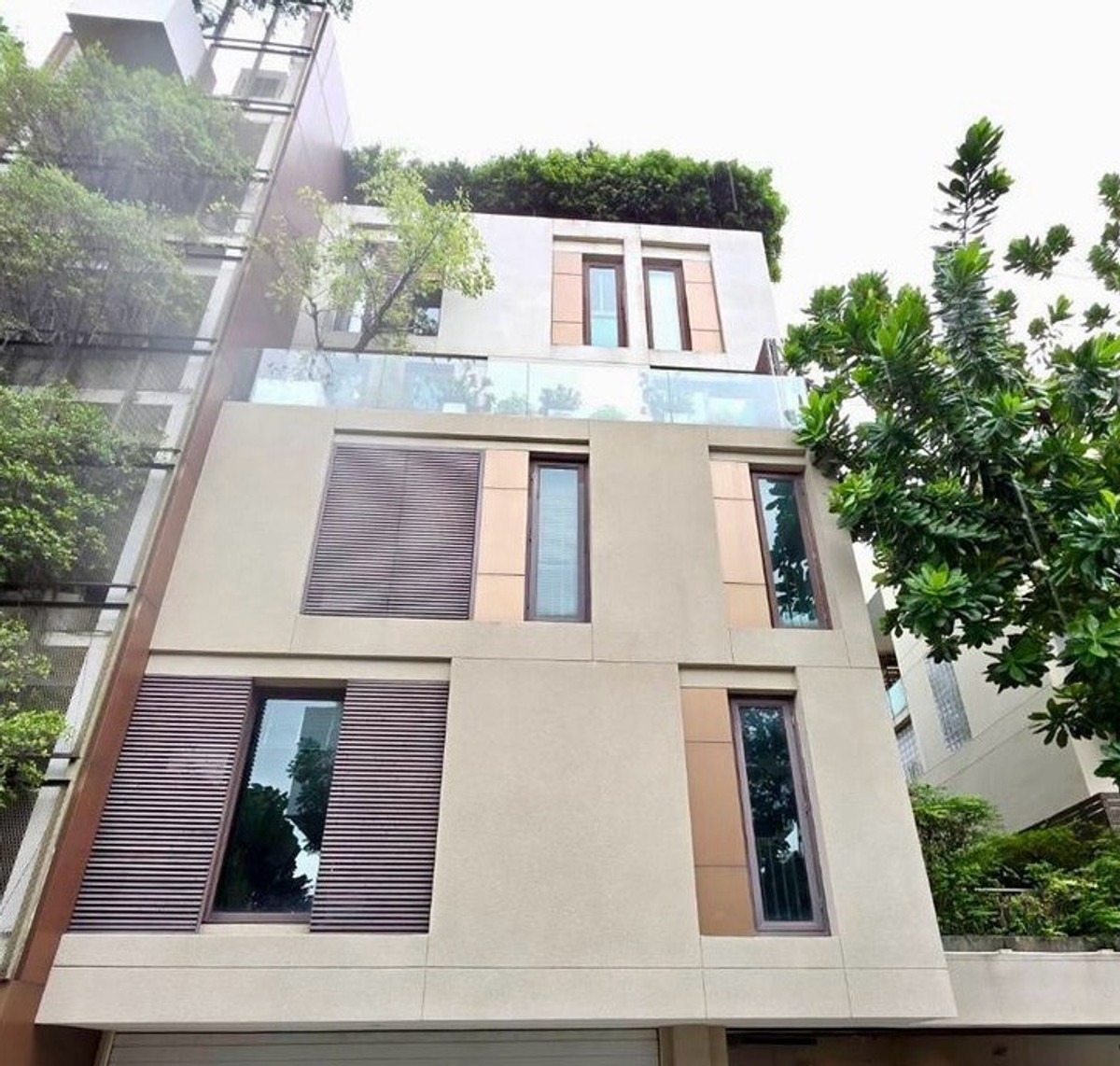 ขายคอนโดสาทร นราธิวาส : Pet friendly - Condo Baan Lux Sathorn